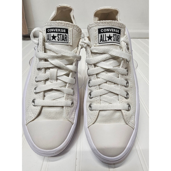 Converse Chuck Taylor All Star Move Low White Size 7 Womens - Picture 1 of 5